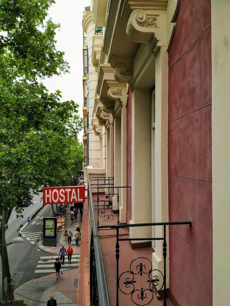 Hostal Abitum Madrid Exteriér fotografie