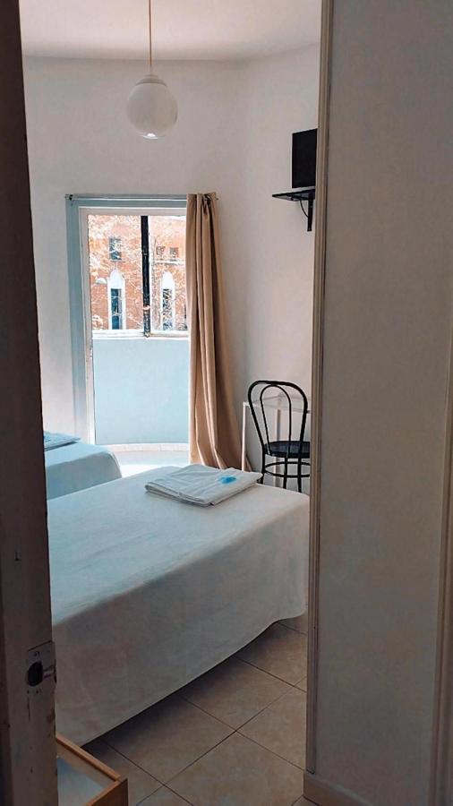 Hostal Abitum Madrid Exteriér fotografie